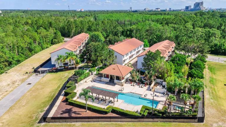 Sunny Summer Magic - Stay in TownHome by Disney - Ferienwohnung Orlando