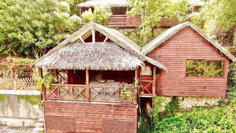 Lodge Le Jasmin de nuit, SPA Privatif - B&B Les Abymes