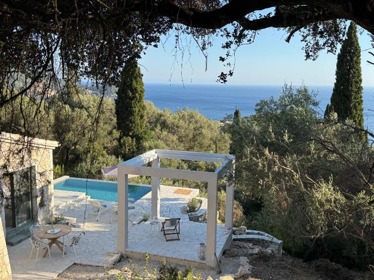 Loulis Villa - Pool, Meerblick, Natur - Chambres d'hôtes Palaiokastrítsa