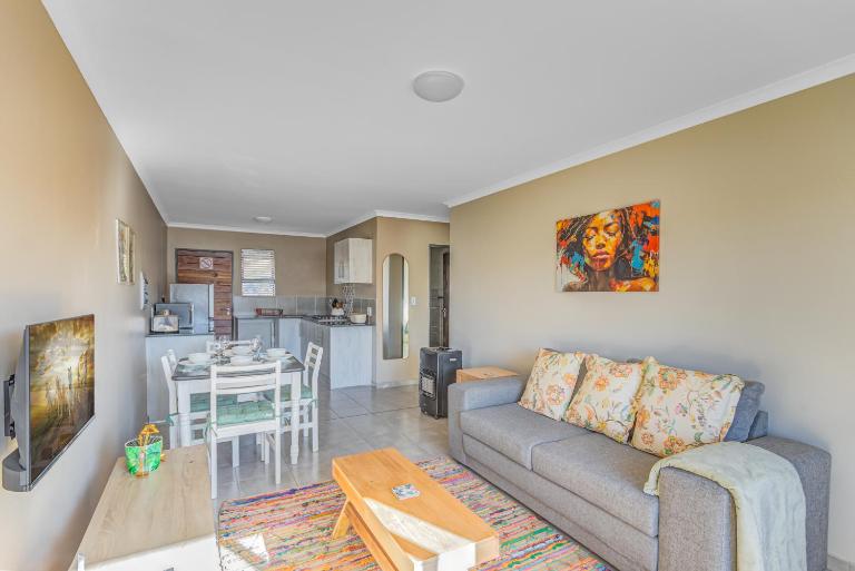 Airville Luxury Apartments, 7min Drive to Cresta Mall - B&B Johannesburg
