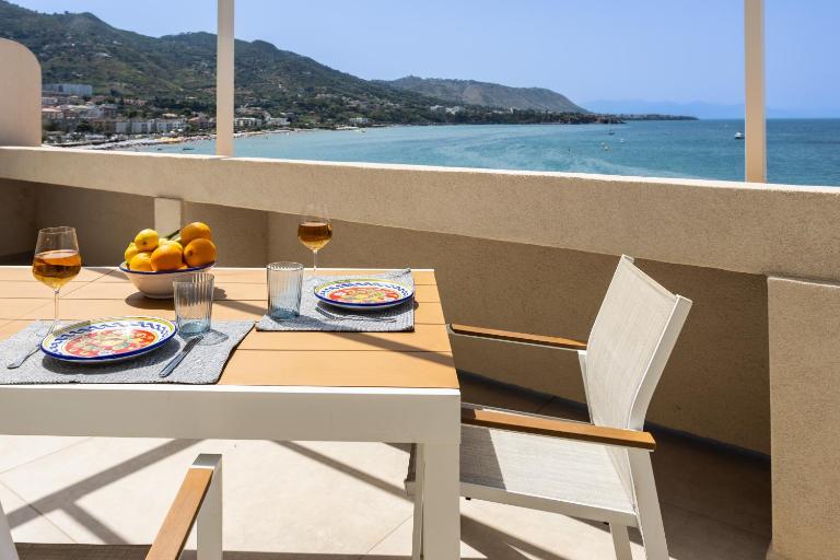 AUREA collection SEA VIEW - Bed and Breakfast Cefalù