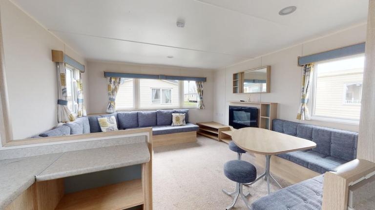 halfprice for last break 29June to 3Jul 6berth caravan partial sea & beachview, Haven littlesea, Weymouth -house rules in photo section - Chambres d'hôtes Wyke Regis