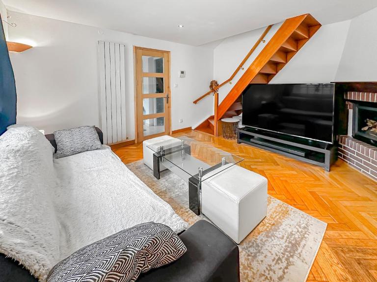 Maison conviviale - Proche aéroport Roissy - B&B Drancy