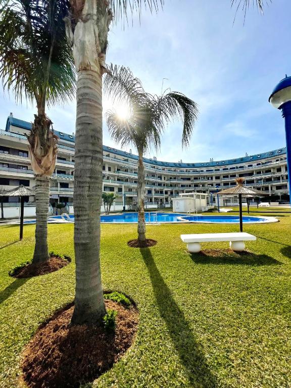 Apartamento club náutico Dénia - B&B Denia