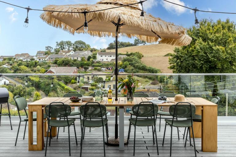 Sea Holly House - Where Architecture Meets the Ocean - B&B Beer