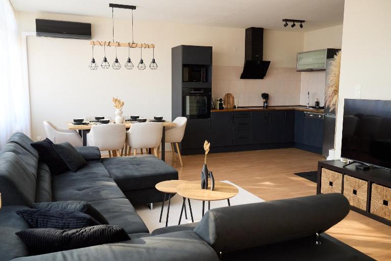Mokka Spot Belvárosi Apartman - Ferienwohnung Siófok