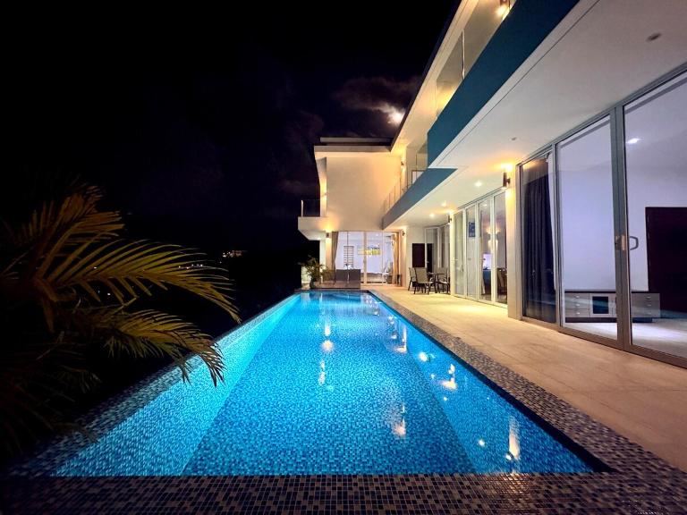 Boput beach, Koh Samui, Thailand, 4-bedroom, 4-bathroom, pool villa A - Bed and Breakfast Ko Samui