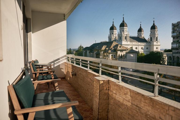 Konstanzer Stefan 15 - Old Town Apt - Palas Mall - AC - Chambres d'hôtes Iași