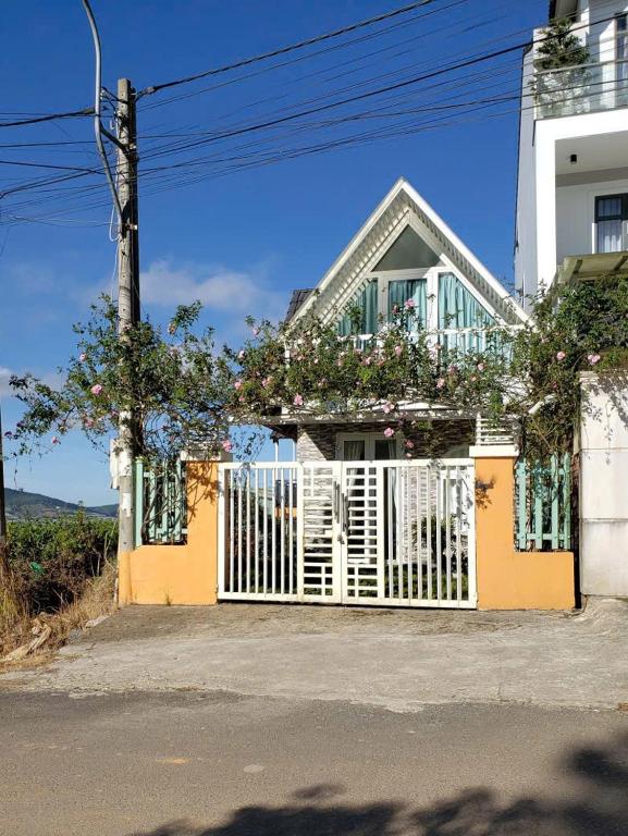 NEST HOUSE - Villa - B&B Ấp Kim Thạch
