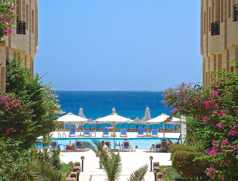 Peaks - Palm Beach Piazza Luxury 1BR Sea View 401 - B&B Sahl Hasheesh