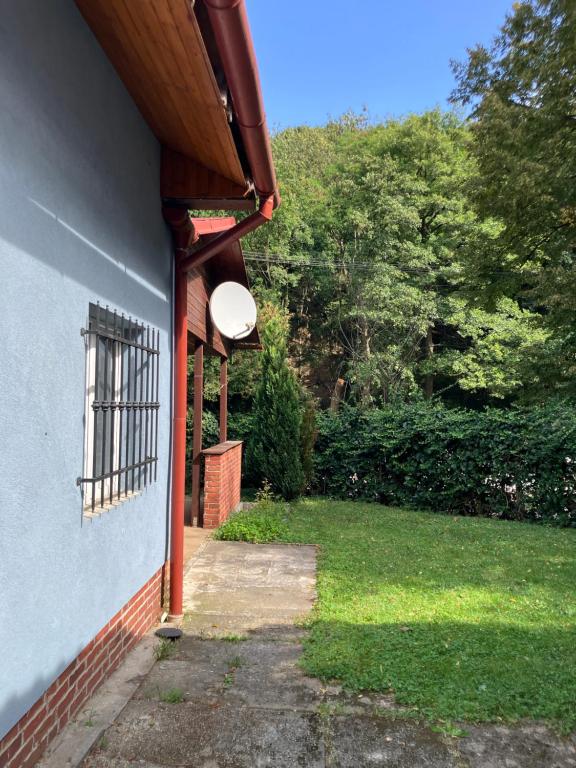 Fully equipped family house for recreation, 5 cars free parking - B&B Pernek