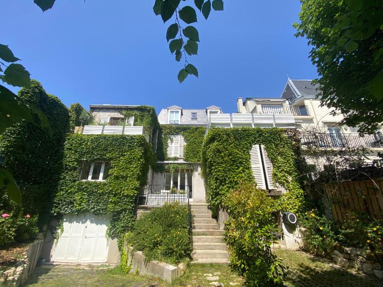 Grande maison de charme - Chambres d'hôtes Enghien-les-Bains