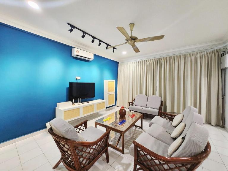 Ipoh pasir puteh vibrant home 4br 15 pax - B&B Ipoh