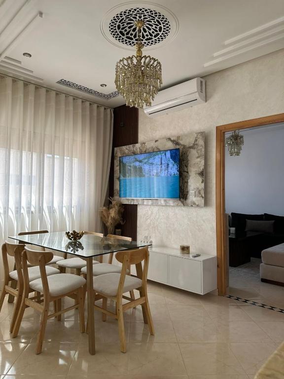 Chic & Cozy Apartment for a Comfortable Stay Fes - Bed and Breakfast Fez