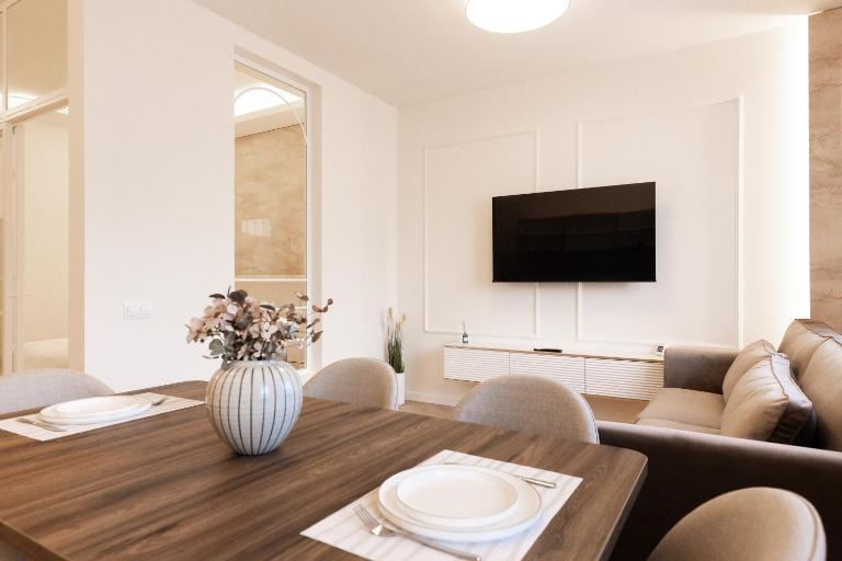 Nest Inn Satin Studio - B&B Baia Mare