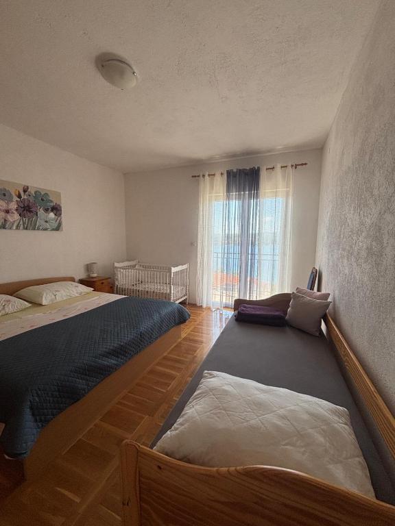 Apartman Mia A1 Šolta - B&B Nečujam