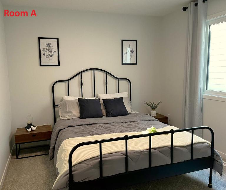 Affordable Cozy Bedroom Close to YYC Airport - Ferienwohnung Calgary