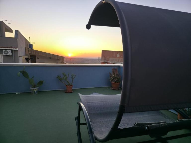 Casa blu' con terrazza panoramica - Chambres d'hôtes Partanna