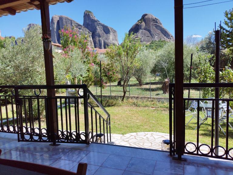 Kastraki House with a view - B&B Kastraki