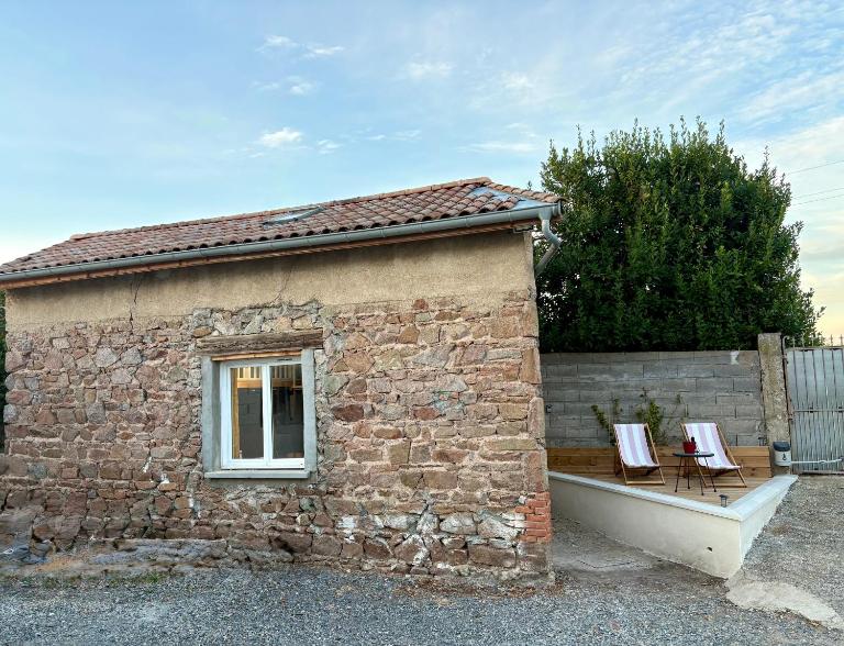 Maisonnette au milieu de vignes - B&B Saint-Étienne-des-Oullières