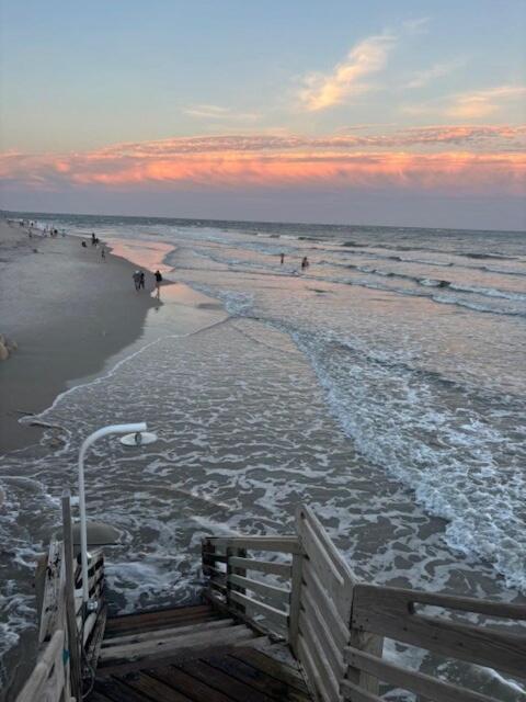 Our Waterfront Ocean Pearl - B&B North Topsail Beach