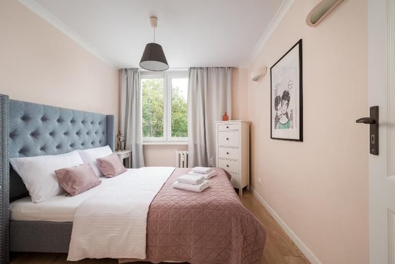 Afrykańska Deluxe Apartment by BookingHost - B&B Warsaw