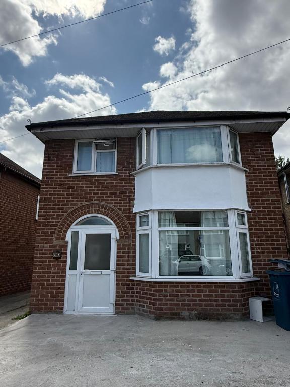 Cosy 3 Bedroom Home with Parking Easy Oxford Access - Chambres d'hôtes Oxford