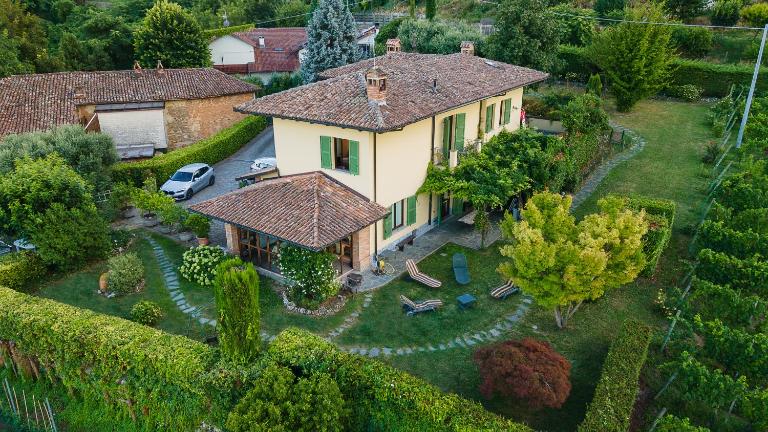 Cascina Albarella - B&B Canelli