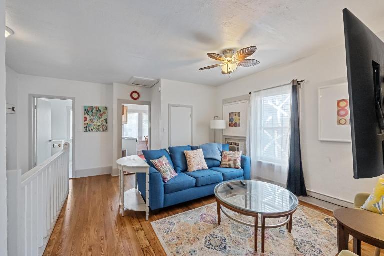 The Tarpon Loft Chic 1BR in Historic Downtown - B&B Tarpon Springs