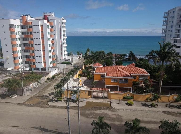 Departamento excelente vista y ubicación en Tonsupa - B&B Tonsupa
