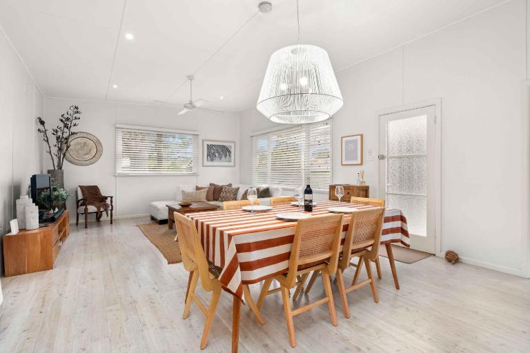 Whitewash Cottage by Experience Jervis Bay - Chambres d'hôtes Huskisson