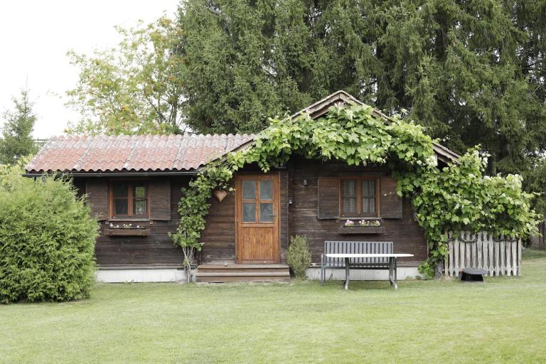 Gemütliche Blockhütte mit großem Garten - B&B Ried im Innkreis