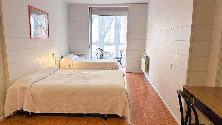 Pension Casa 400 - Ferienwohnung Vitoria