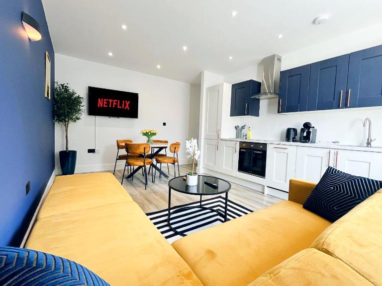 Luxury Norwich City Centre Apartment - Free Parking - Bed and Breakfast Norwich