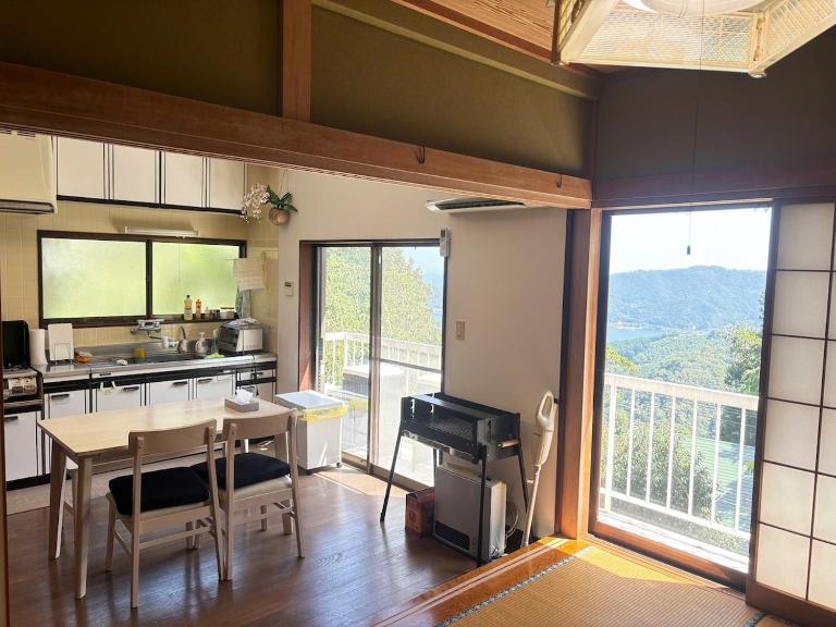 Atami Umine Villa - Bed and Breakfast Atami