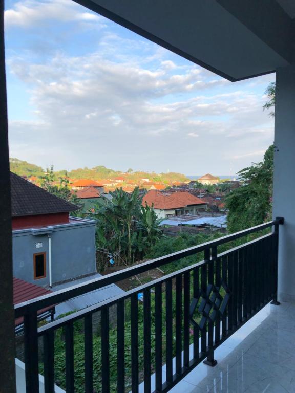 Naomi Homestay - B&B Padangbai