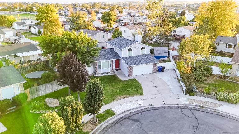 Newly Renovated 5 BR 3 Bth in SLC - B&B Salt Lake City