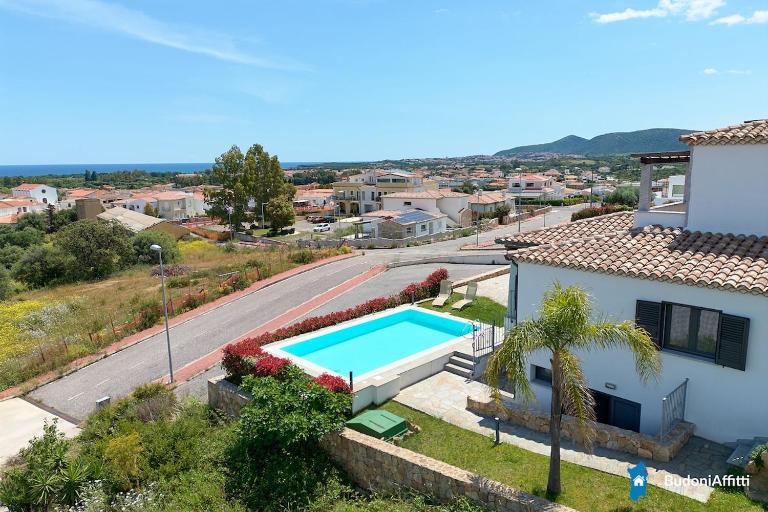 Villa con piscina by budoniaffiti - B&B Budoni