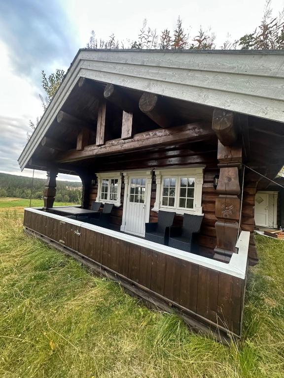 Modern Log Cabin in Peaceful Surroundings - B&B Ål