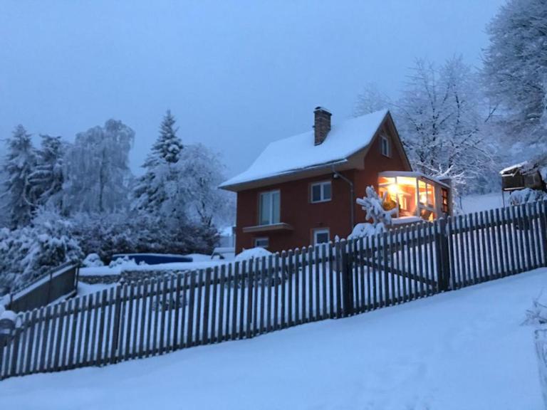 House in the foothills of the Ore Mountains RÁJOV - B&B Rájov