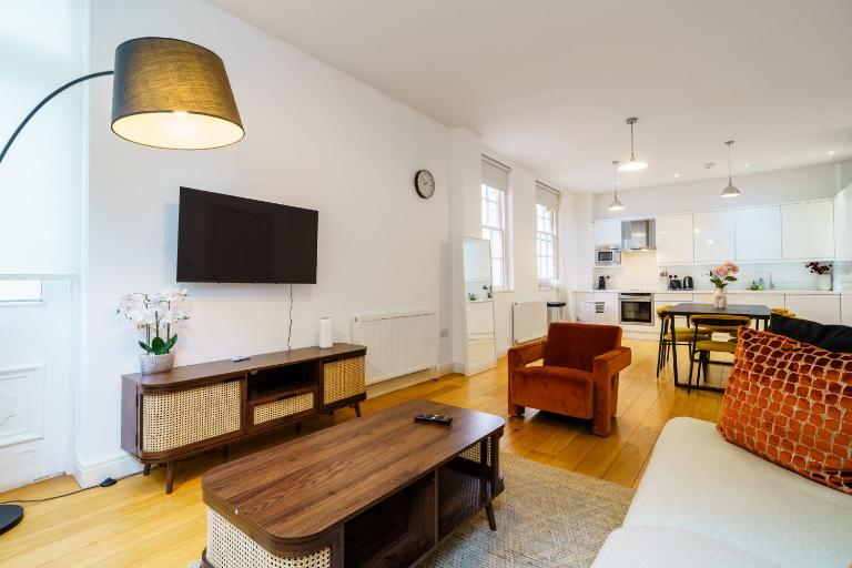2 Bedroom City Retreat next to Regents Park - B&B London