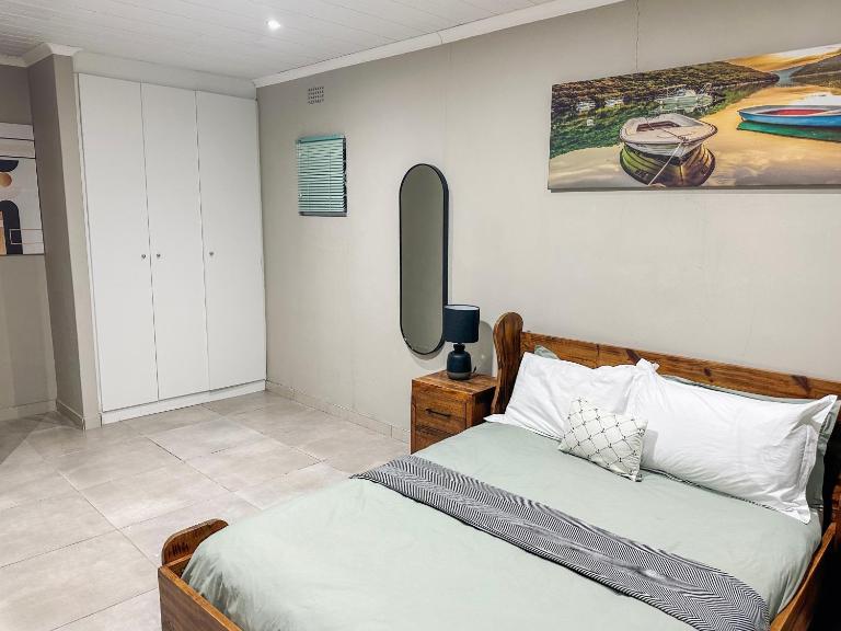 Blade Flatlet 2 - B&B Silver Sands
