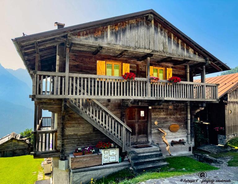 Casa Vacanze Ceda Cionche Dolomiti - Bed and Breakfast Costalta