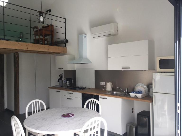 Maisonnette climatisé avec terrasse et jardin - B&B Sallertaine