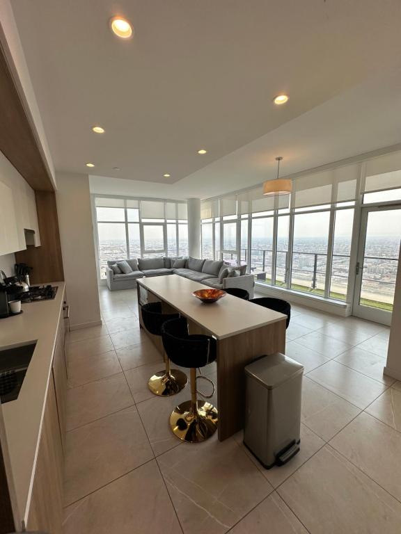 2BR Panoramic City View!! - Ferienwohnung Los Angeles