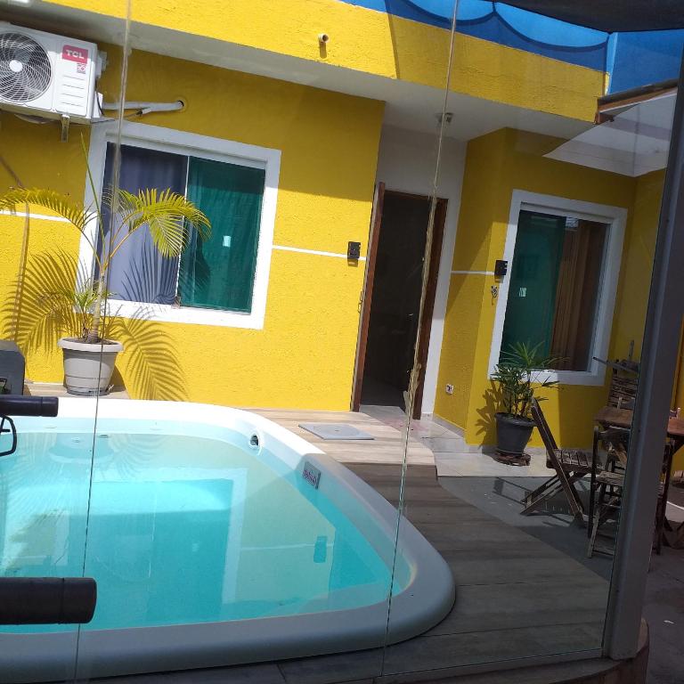 Casa Shangri-la Ar-Condicionado Piscina TV a cabo Wifi 360mb - Chambres d'hôtes Pontal do Paraná