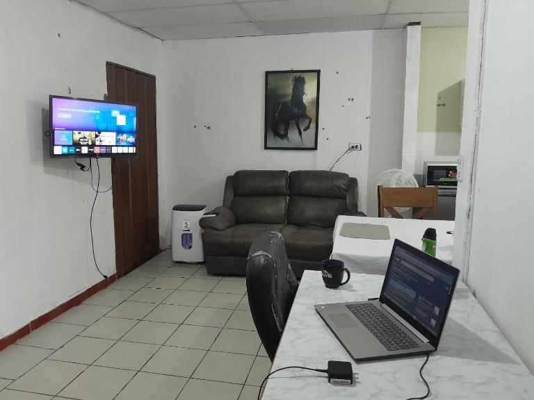 Cozy apartment near Salvador del Mundo - Bed and Breakfast San Salvador