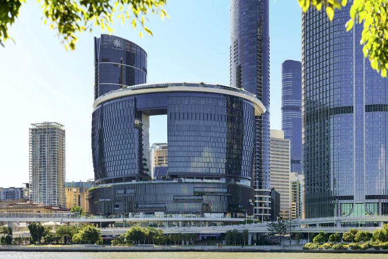 The Gemini - Queens Wharf Residence - 3BD Luxury Apartment & Carpark - Bed and Breakfast Brisbane