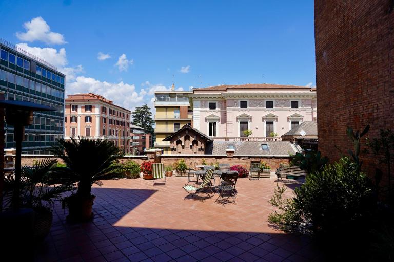 Renewed Historic Flat in Rome - B&B Roma