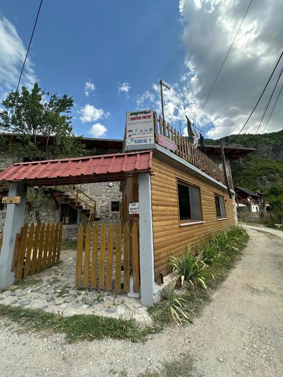 GUEST HOUSE “ Center Theth “ - B&B Theth